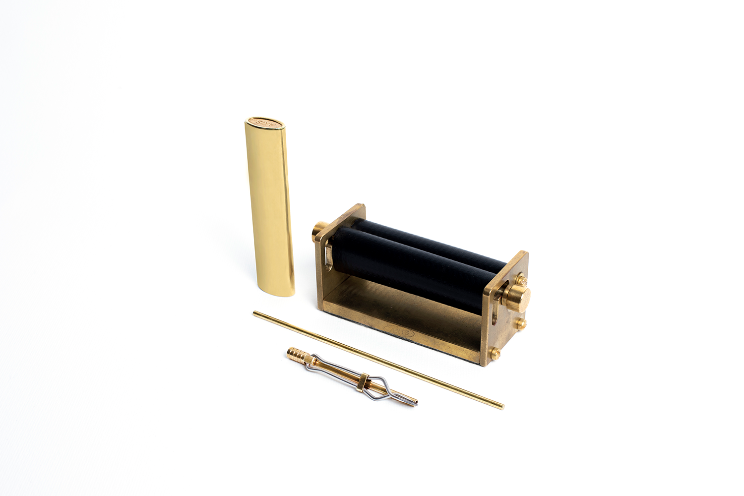 AXIS Smoking Products are elegant and sophisticated smoking accessories for smoking enthusiasts and connoisseurs. Our products are made from 100% Polished Brass and Tempered Stainless Steel.